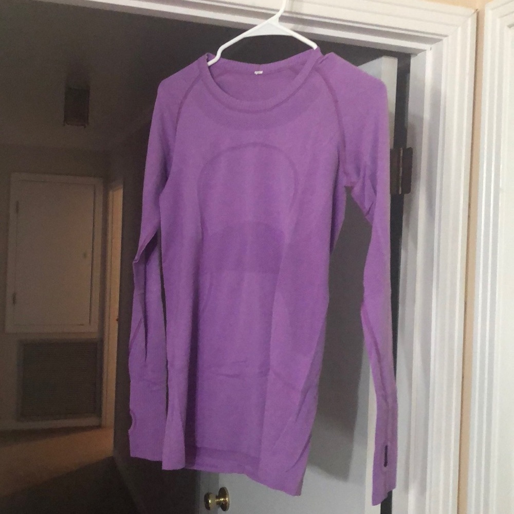 Long sleeve purple workout top